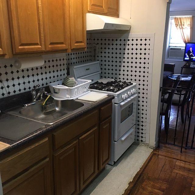 2nd image of 1332 Pineview Rd