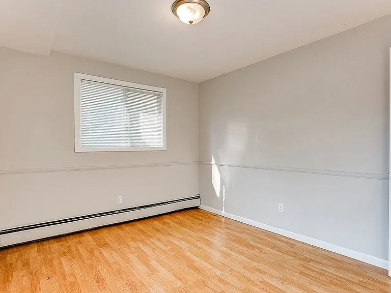 3033 Grand Avenue S. — Photo 11
