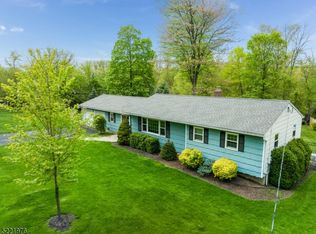 976 Carteret Rd, Bridgewater, NJ 08807