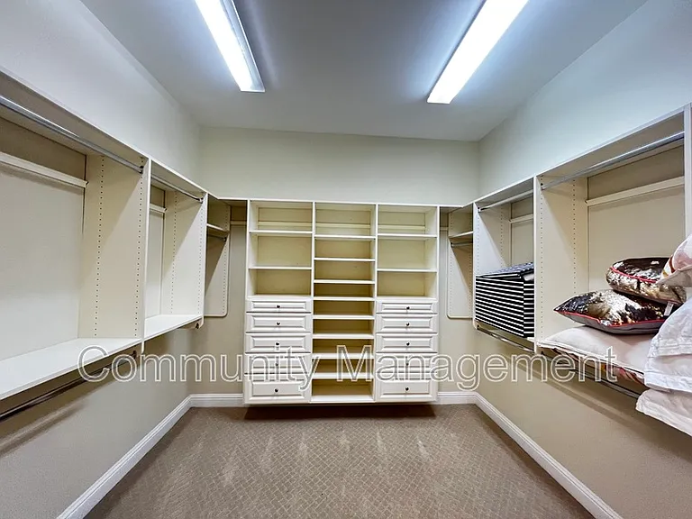 998 Stanford Ave #518 — Photo 11