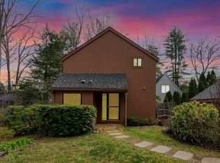 9 Owl Ct #9, Avon, CT 06001