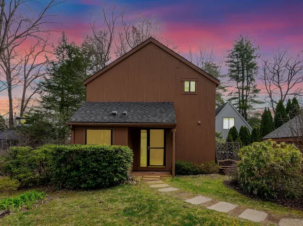 9 Owl Court #9, Avon, CT 06001