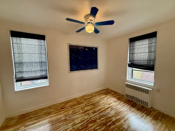 2211 Bragg Street image 10 of 12