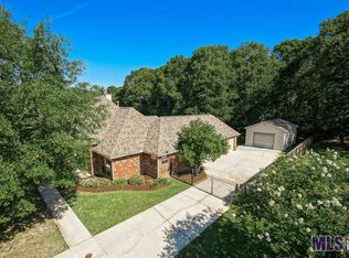 12529 Winter Ridge Dr, Walker, LA 70785