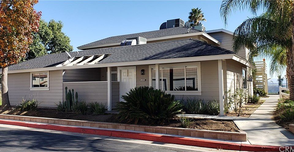 1st image of 623 Walnut Dr