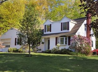 25 Orchard St, Merrimac, MA 01860