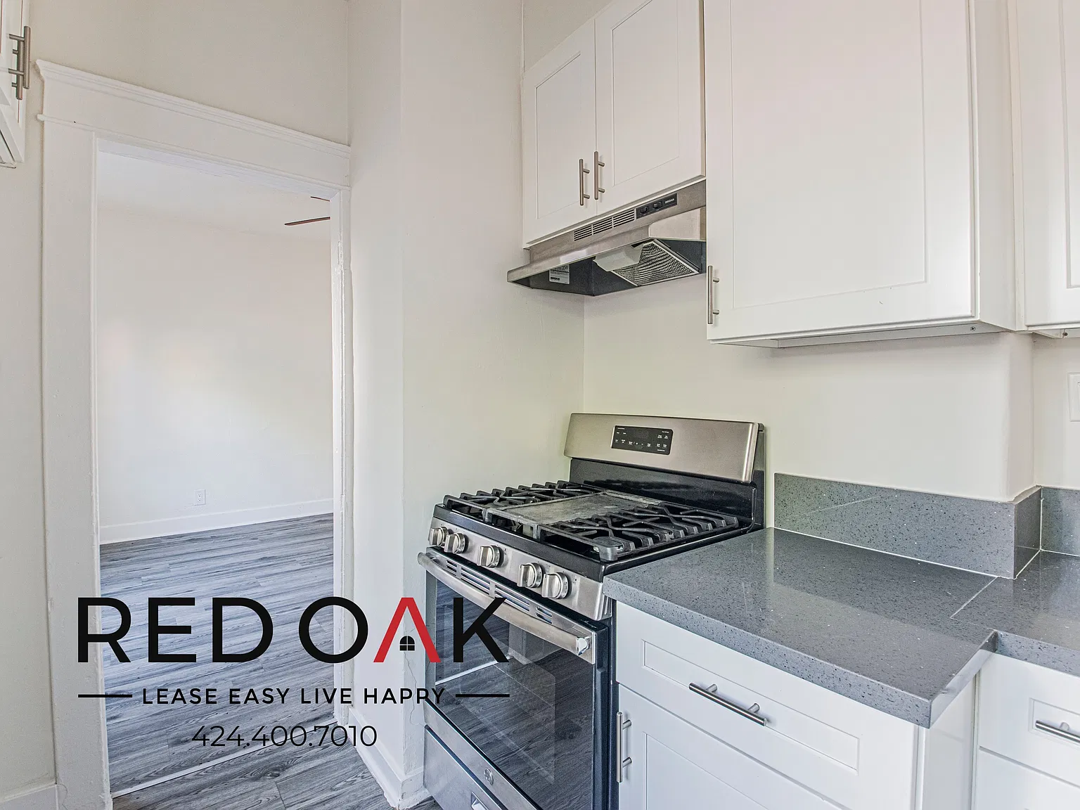 ~Low Deposit~ Charming Studio With High Ceilings And Air Conditioning ~ In Vibrant Koreatown! — Photo 2