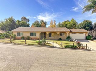 17272 Saint Helena Dr, Ramona, CA 92065