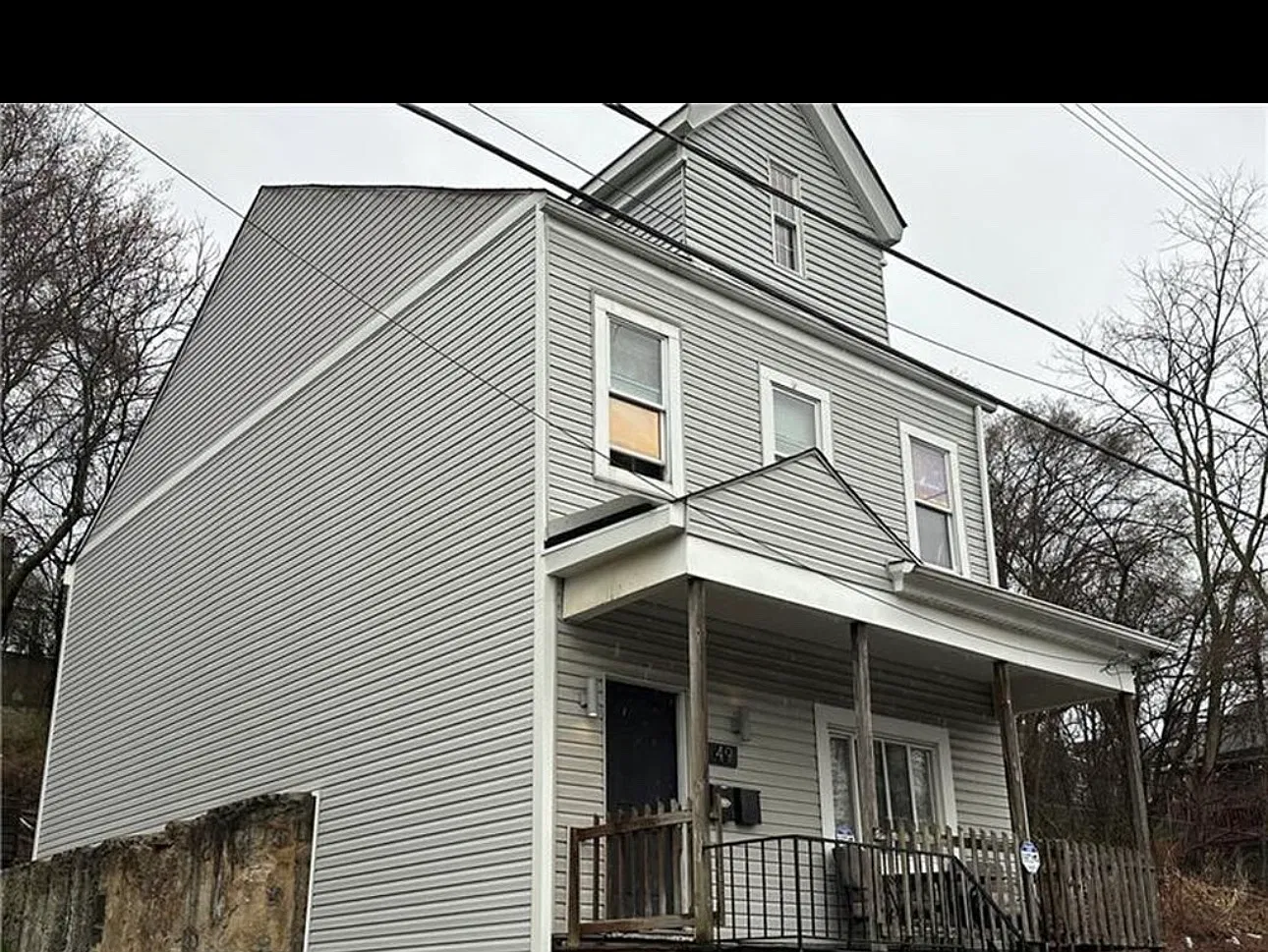 6 bed, $4,200 — Photo 1