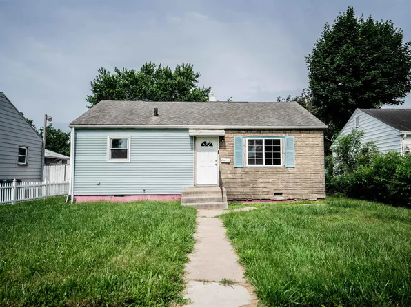 221 S Kenmore St, South Bend, IN 46619