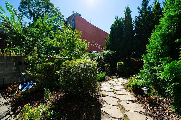 Rented by Red Sparrow Realty Group | media 19