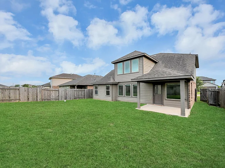 18319 Pin Oak Lake Dr — Photo 31