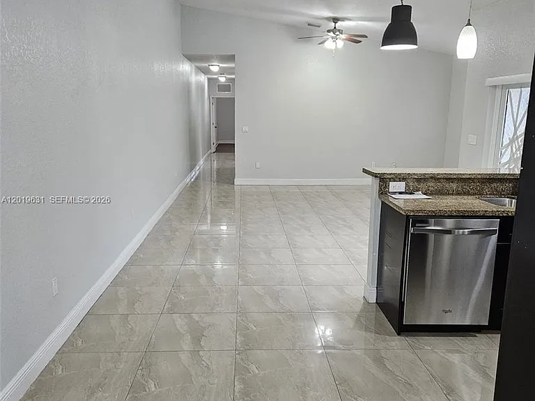 1517 NE 3rd Ave #0 — Photo 6