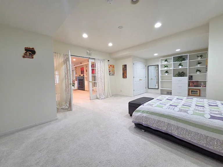 1025 Rosewood Dr #B — Photo 13