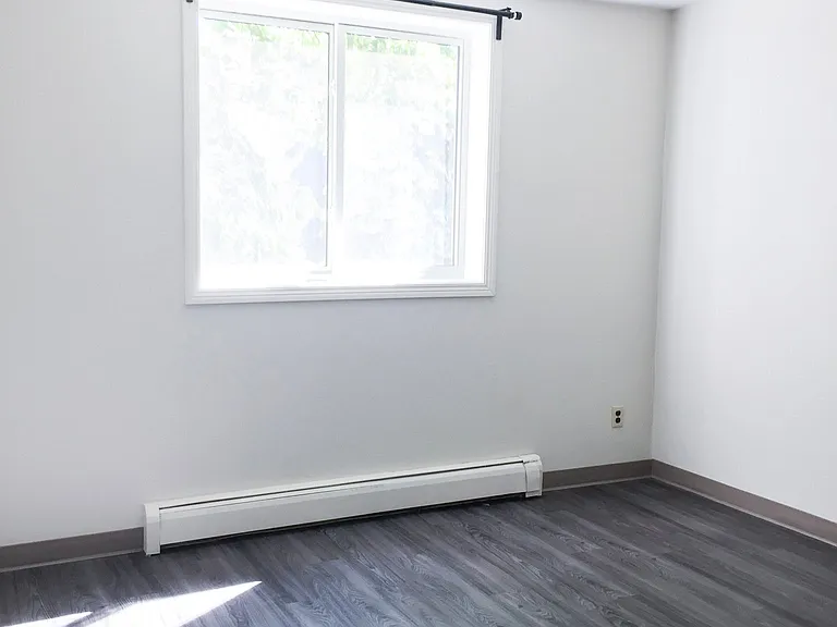 1740 Taylor Ave — Photo 19