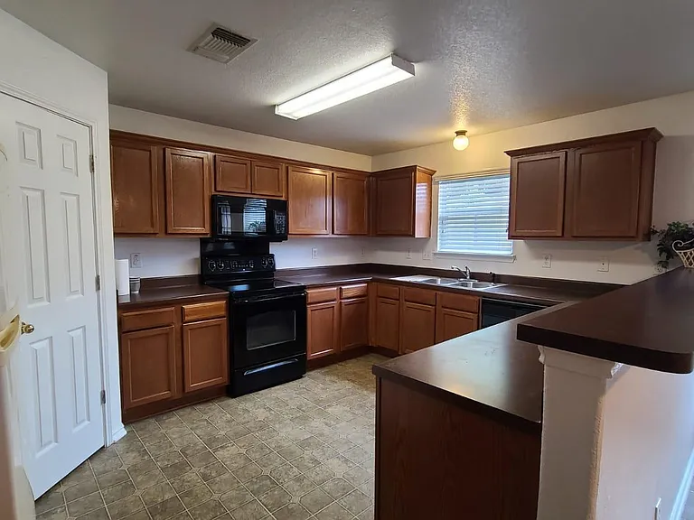 8803 Mainland Rdg — Photo 9