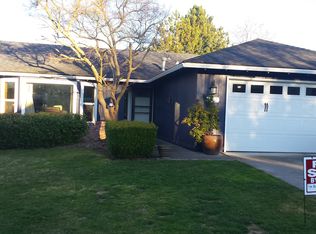 1862 Valley View Dr, Medford, OR