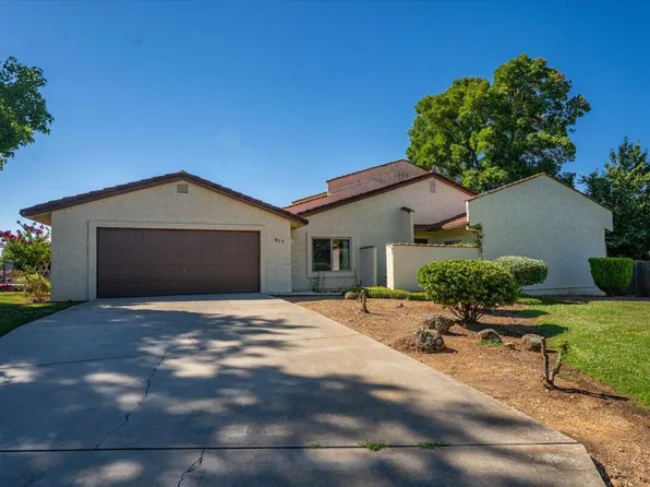 811 Tanglewood Dr, Redding, CA 96003