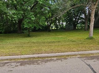 7016 Dutton Ave, Minneapolis, MN 55428