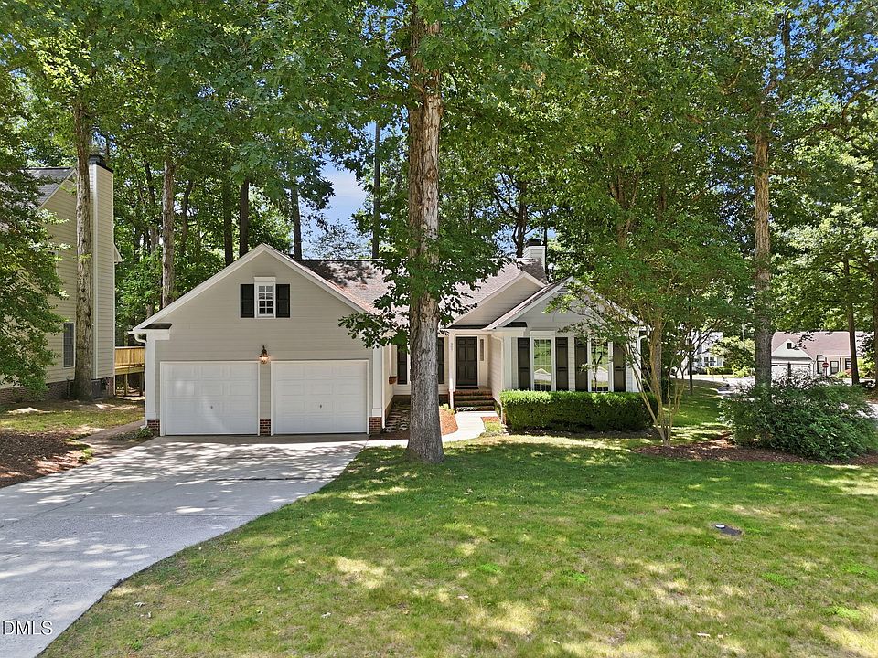 1st image of 907 Serviceberry Ct