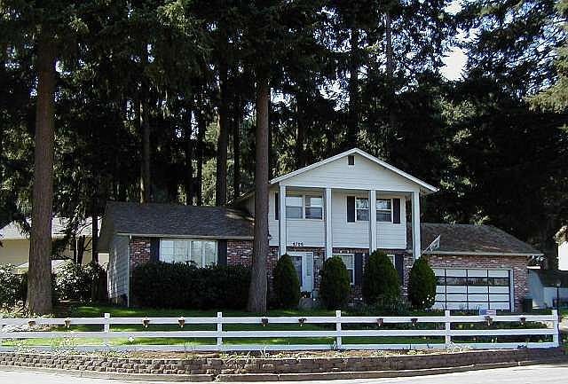 1st image of 8705 NE Sunnyside Dr