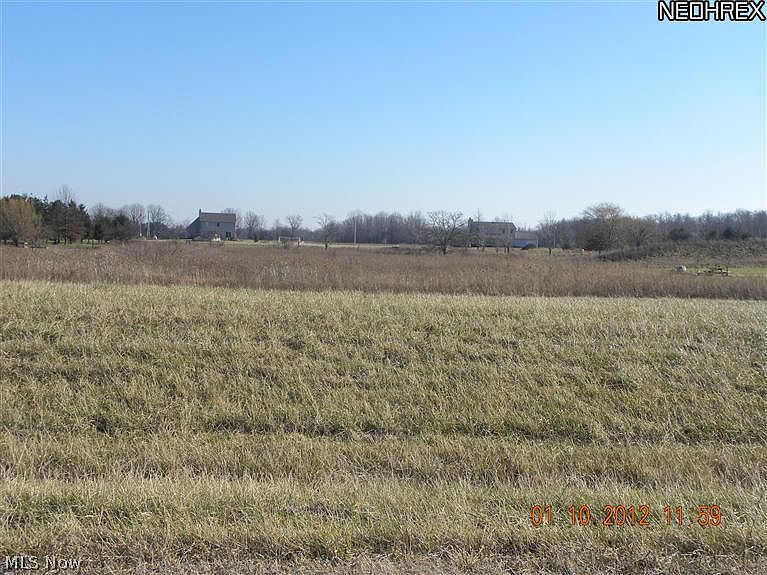1st image of Moorland Dr