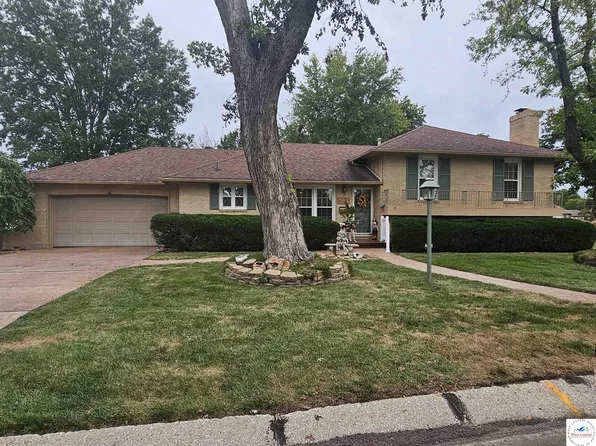 903 Sylvia Dr, Sedalia, MO 65301