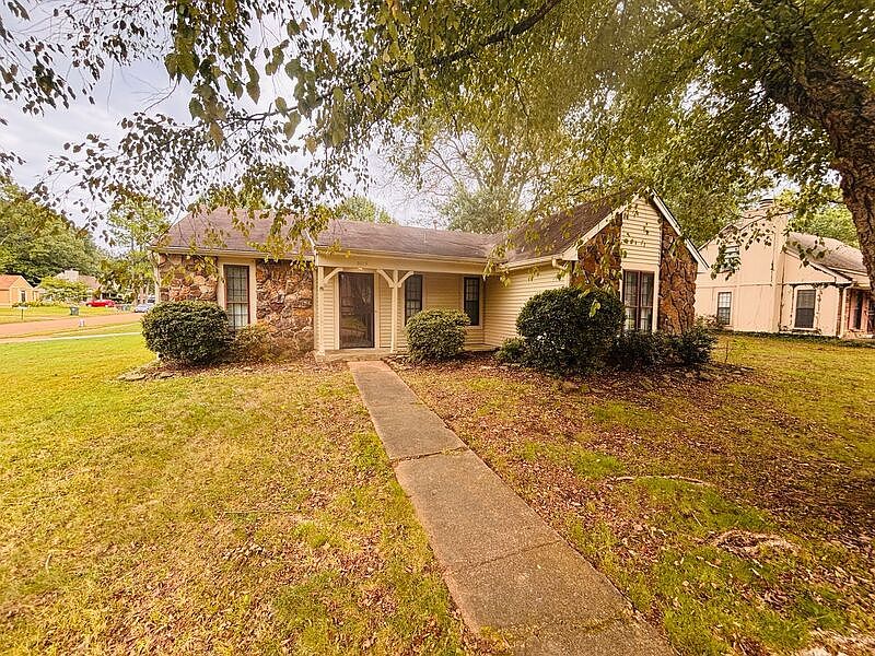 1st image of 3118 Leeridge Dr