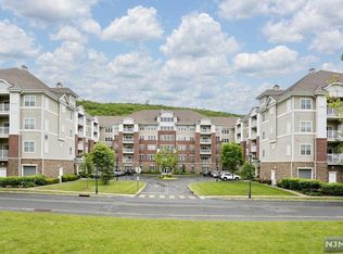 2123 Warrens Way, Wanaque, NJ 07465