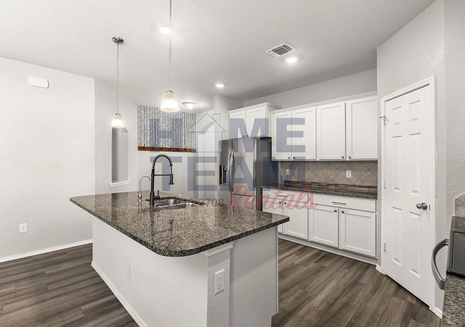 1808 Fall Creek Ct — Photo 4
