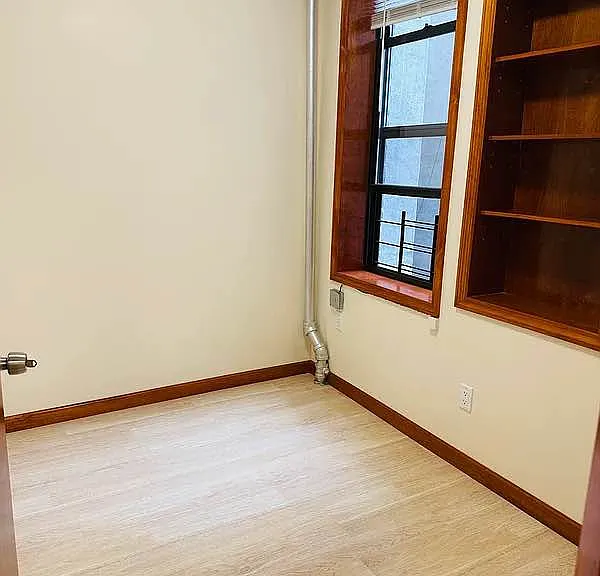 123 Mott St #13 — Photo 4