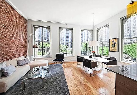 3rd image of 1 Thomas St APT 3A