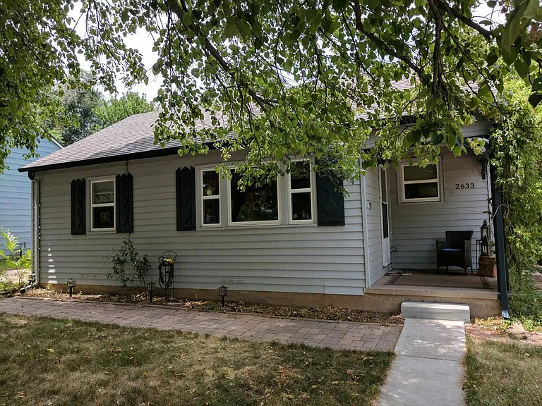 2633 S Race St — Photo 3