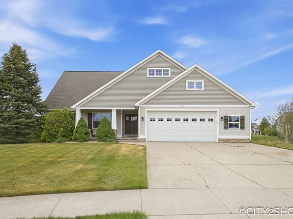 1731 Restoration Dr SW, Byron Center, MI 49315