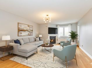 189 Lake Driveway W #404, Ajax, ON L1S 7J1