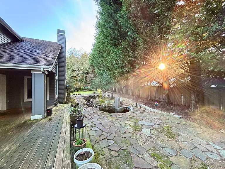 13211 NE 10th Pl — Photo 25