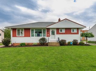 10599 Sharon Dr, Parma, OH