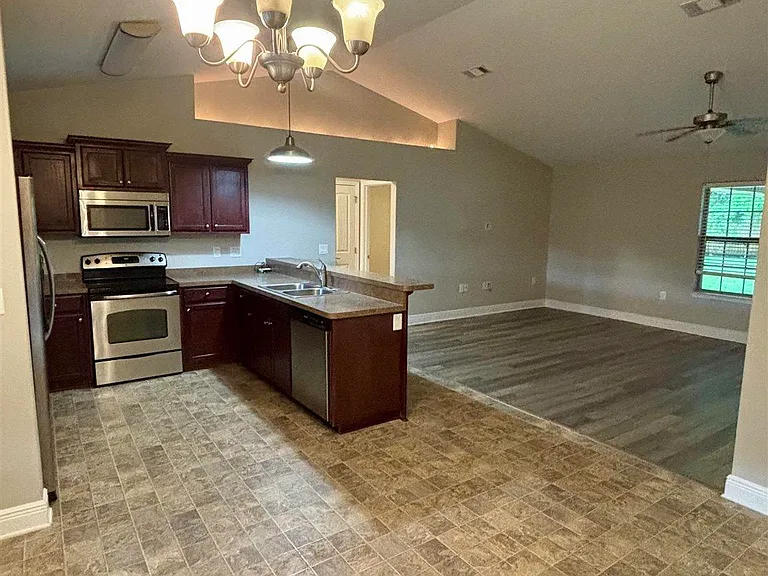 6169 Autumn Pines Cir — Photo 2