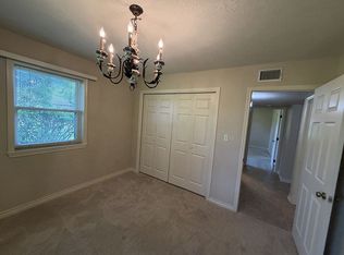 9767 Winzer Rd, Beaumont, TX 77705