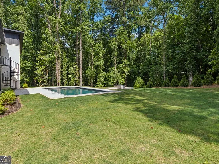 1000 Clementstone Dr NE — Photo 31