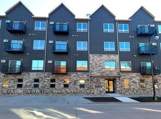 1023 1st Ave S, Fargo, ND 58103