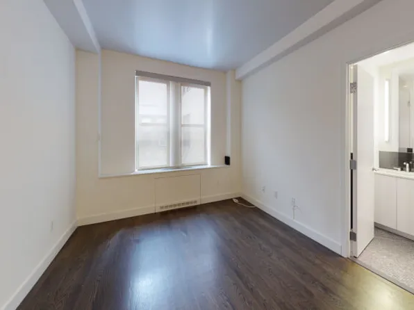 666 West End Avenue image 1 of 9