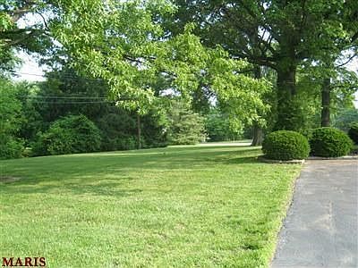 5th image of 3033 Trafalgar Dr