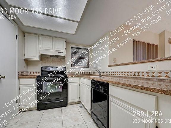 4th image of 933 Moorings Dr