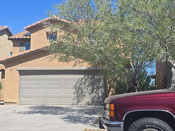2nd image of 944 W Calle Sauce Blanco