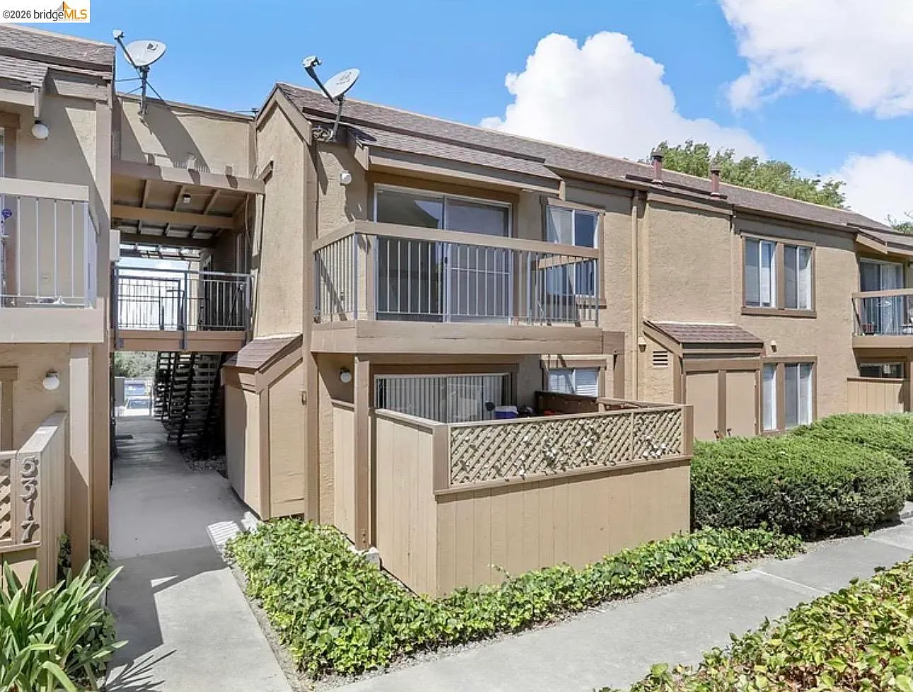 Westwood Oaks — Photo 1