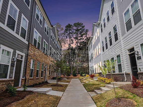 4th image of 5011 Rill Ct