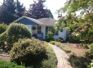 717 N 98th St, Seattle, WA 98103