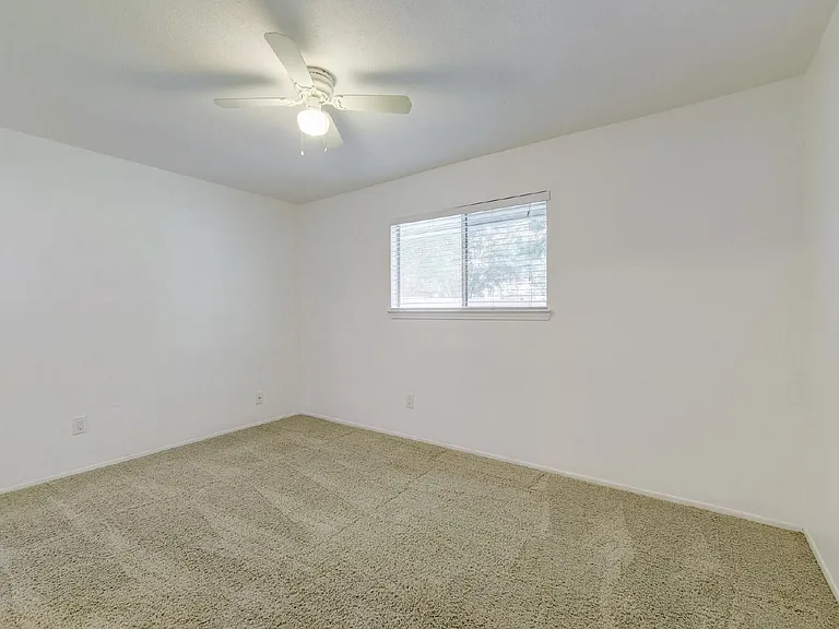 5010 Joshua Ct — Photo 15