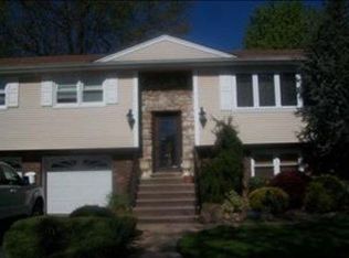 17 Robby Rd, Little Ferry, NJ 07643